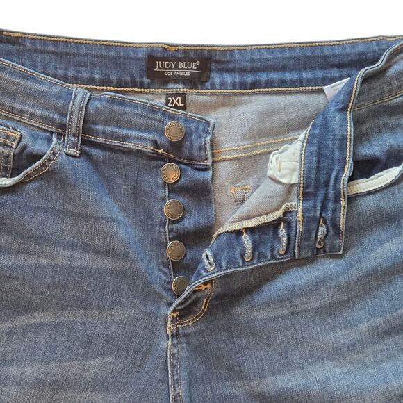 Judy Blue Button Fly Denim Shorts sz 2XL Jean Rolled Cuff Stretch - Picture 2 of 9
